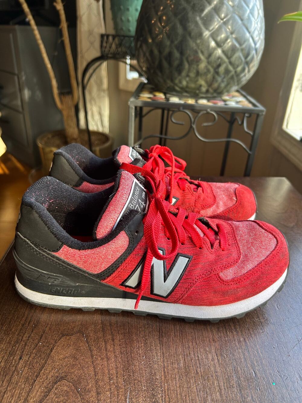 New Balance 574 Classics Sweatshirt Red Black men’s 8 Running Sneakers KL574BEG